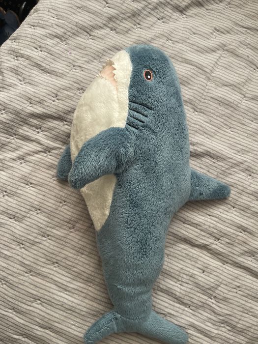 Новая игрушка , акула