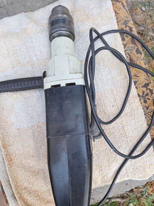 Электродрель советская