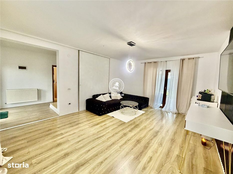 Case  vile de vanzare Miroslava