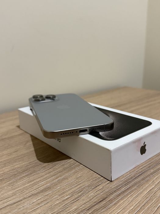 iPhone 15 pro max 256GB