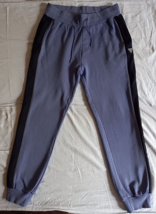 Pantaloni trening Guess originali marimea M bumbac