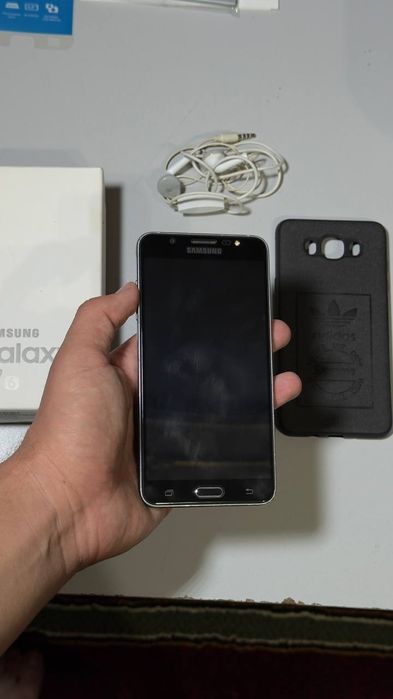 Samsung j7 2016 tezda sotiladi
