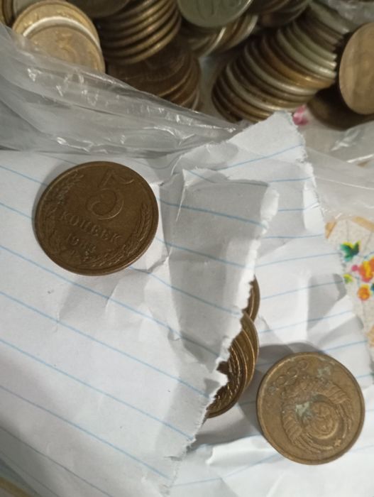 Старые монеты продам