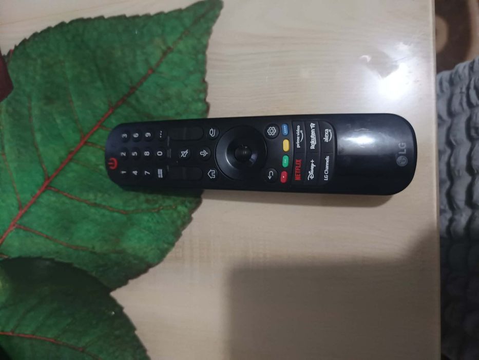 Vând plasmă foarte bine funcționabilă
