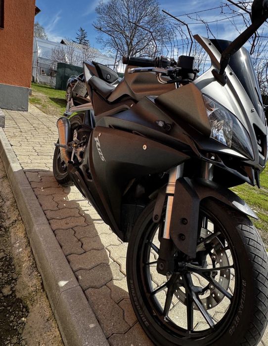 Yamaha yzf r125 de vanzare