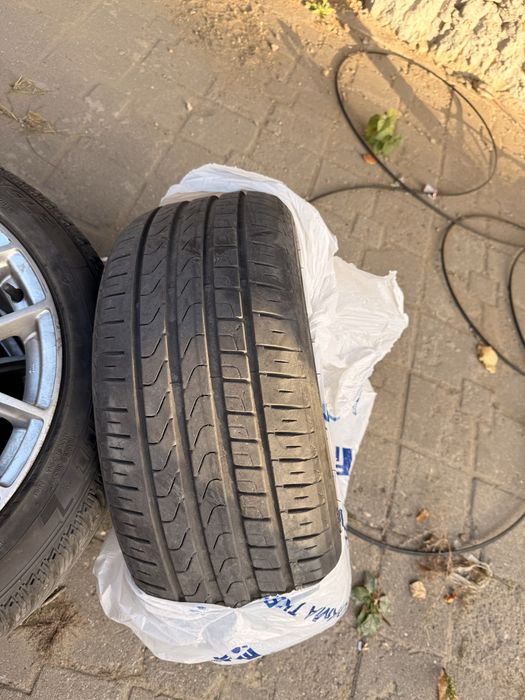 Продам шины комплект
