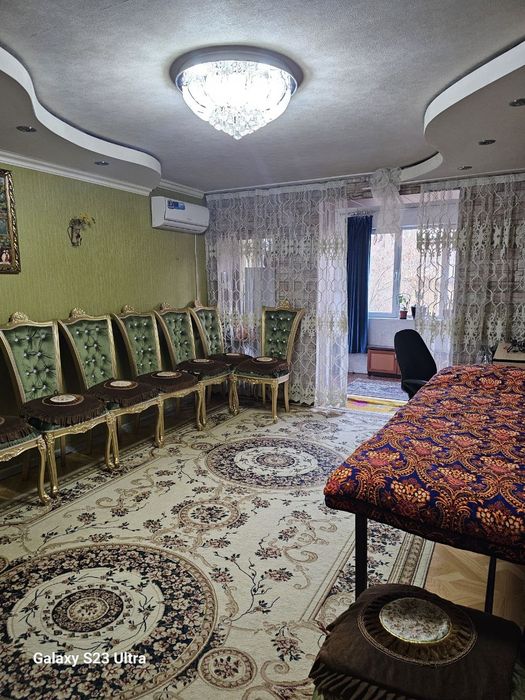 Продаётся 3х комнатная большая квартира в районе Арбат