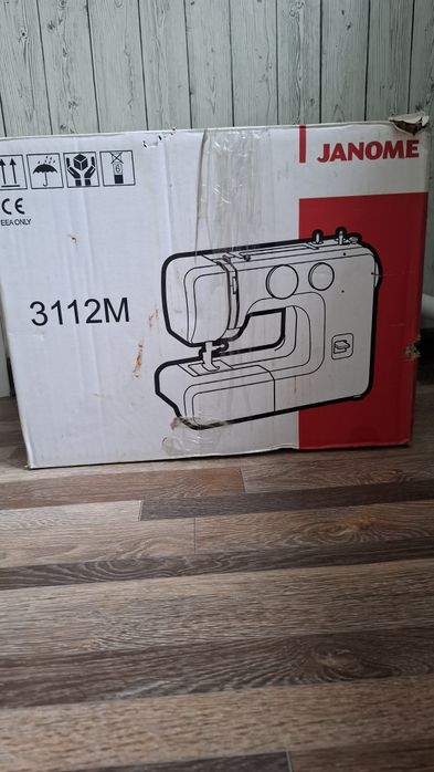 Шейная машинка JANOME б/у