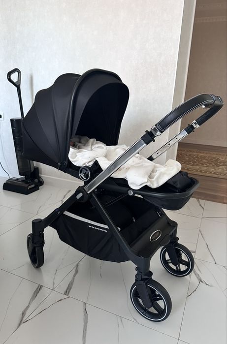 Продам коляску Ining baby