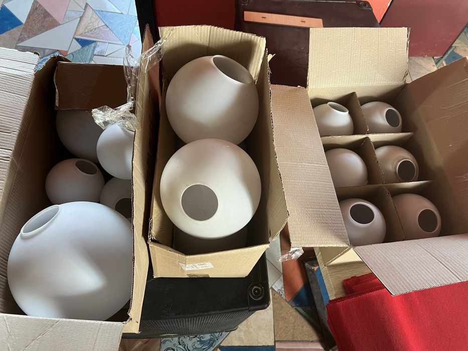 Продам люстру для кафе бара