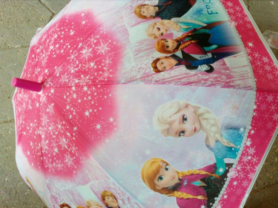 Детски чадъри с герой