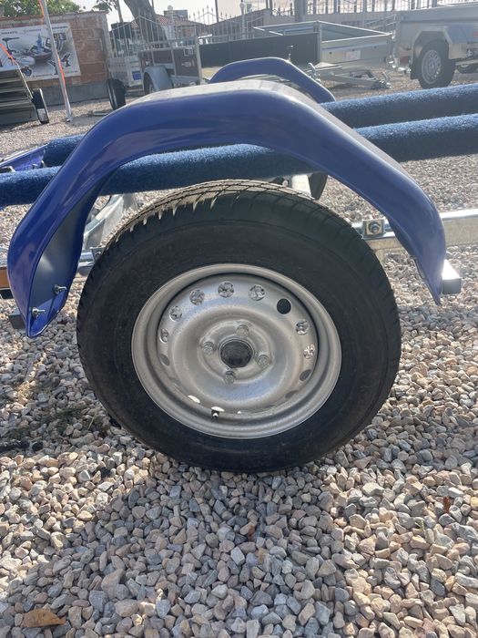 Колесар за джет или лодка до 4м