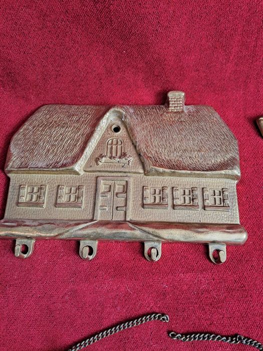 cuier alama agatatori bronz