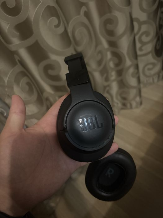 Наушники JBL 710BT