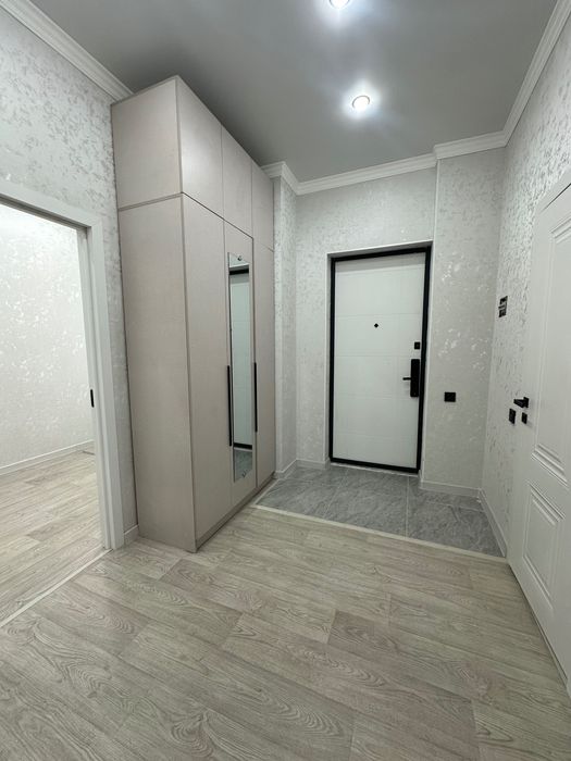 Сдам новую 2 ком квартиру