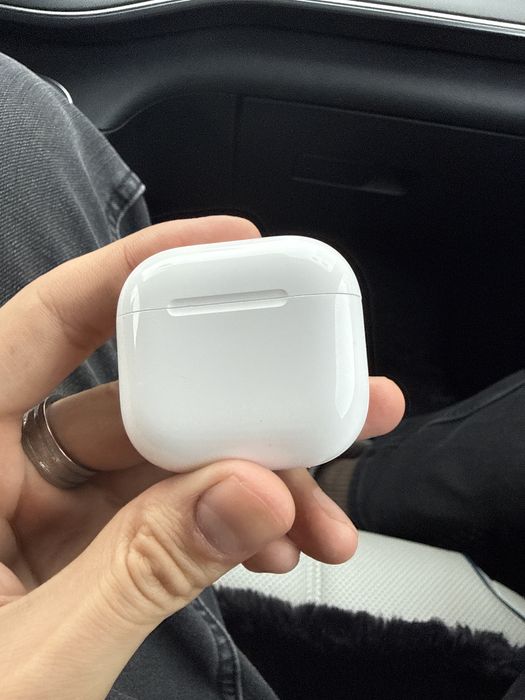 Нашел наушники airpods