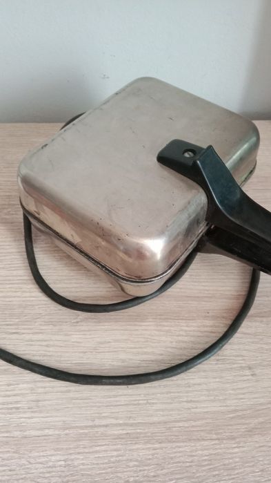 Вафельница советская продам