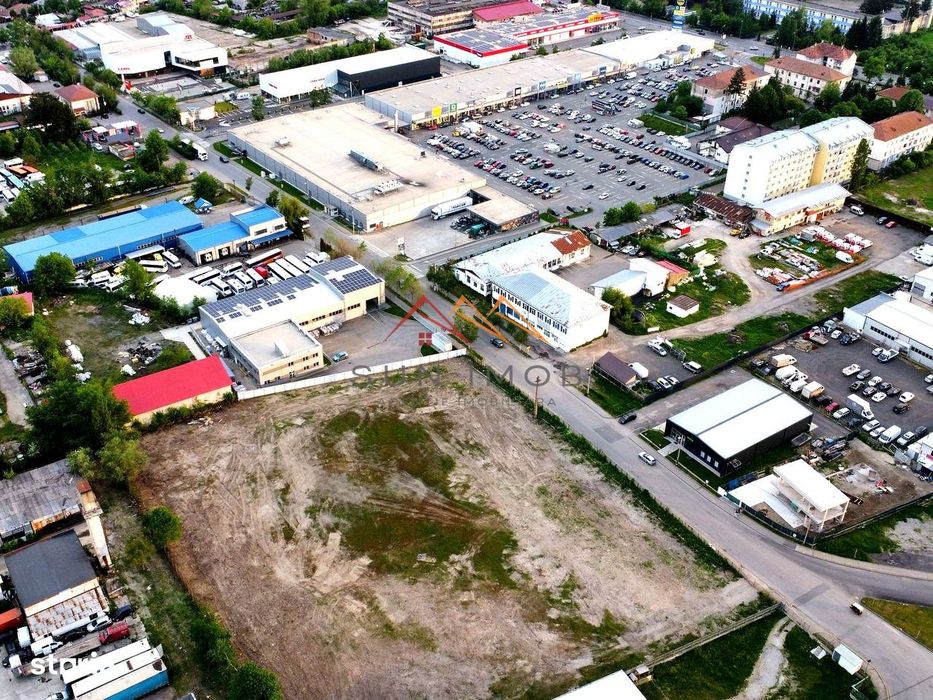 Teren intravilan 9600 m2, central, zona comerciala, Campina, Prahova