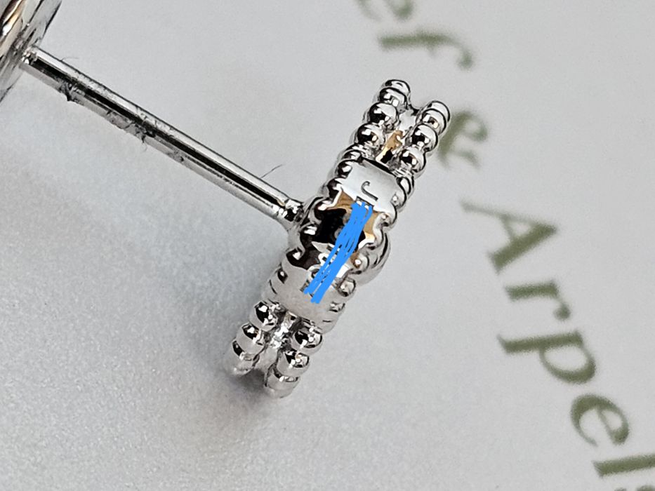 Van Cleef & Arpels diamonds обици