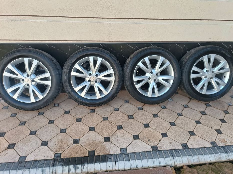 Kaptiva Diska Balon 225 55 R17 Holati Yaxshi Ayibi Yoq Srochna