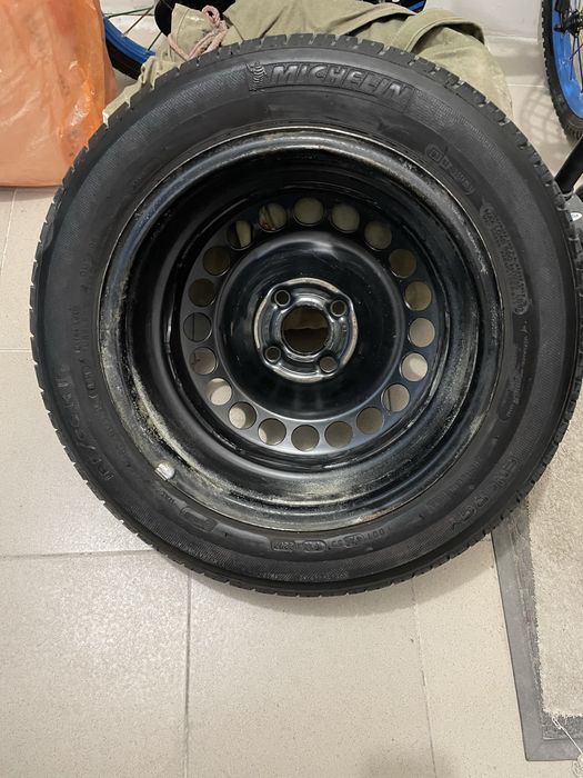 Шина мишлен р 15