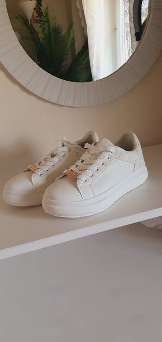 Adidasi sport elegant