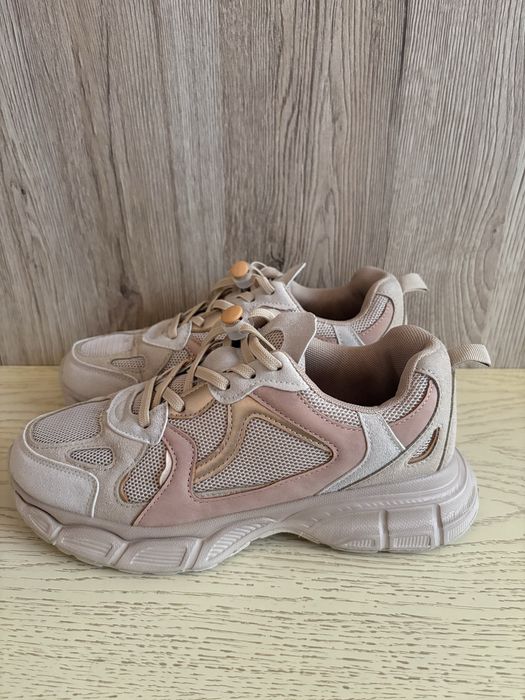 RESERVED  38-ми номер