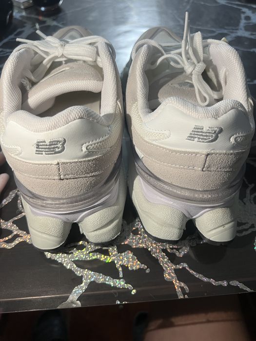 Adidasi nr 43 culore bej