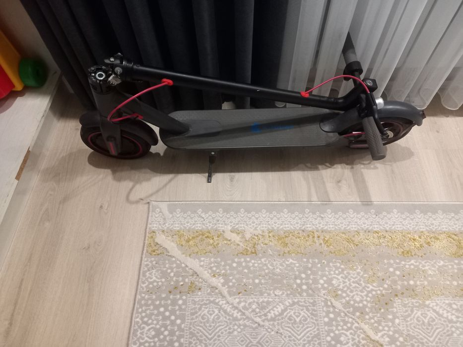 Продаю электра самакат