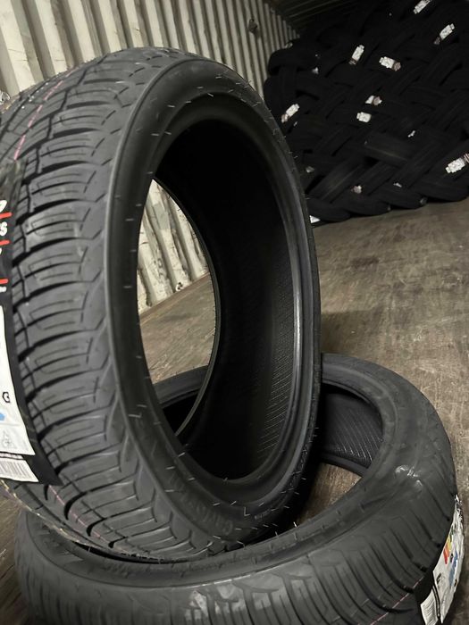 Нови Всесезонни Гуми Arivo Carlorful A/S 215/40R17 87W XL Нов DOT