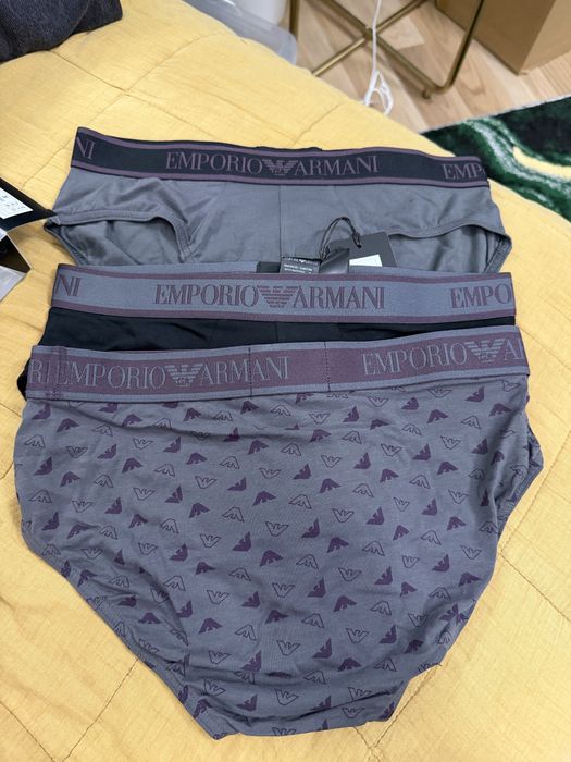 Emporio Armani set 3 chiloti gri-gri-negru marimea S noi originali
