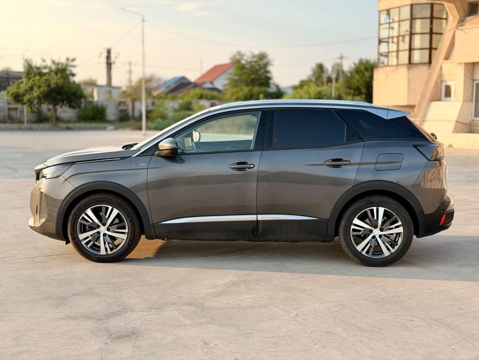 Peugeot 3008 Plug-in Hybrid, 225CP, Allure