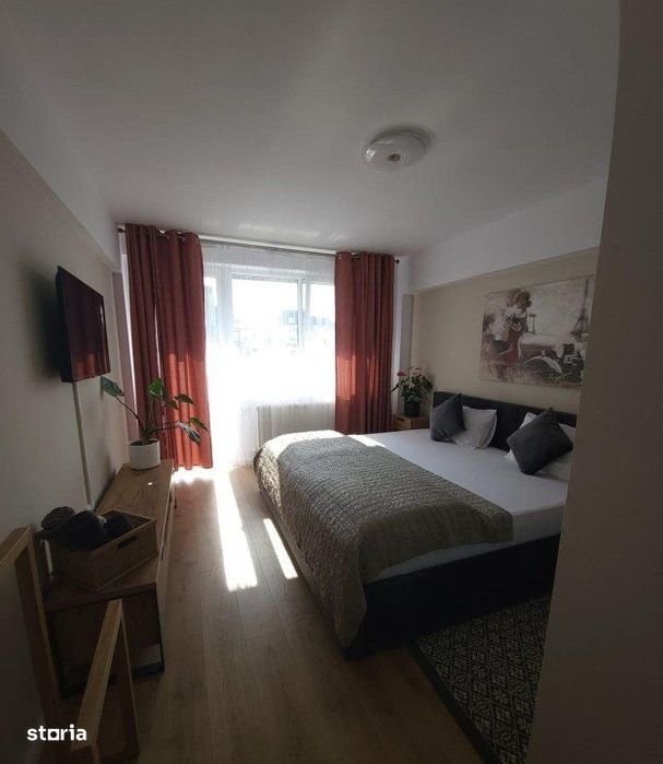 Apartament 2 camere, LUX, 58 mp, gradina 30 mp, Zona Teilor