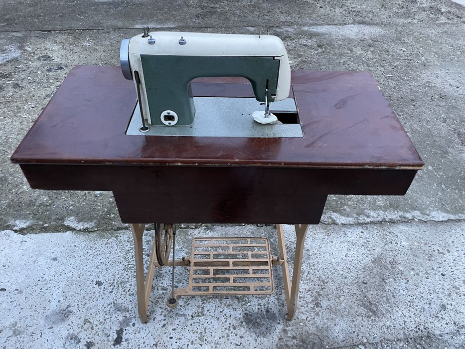 Masina de cusut Ileana