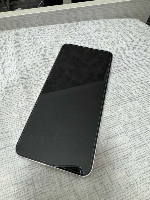 Samsung Galaxy S23+ на  256 гб