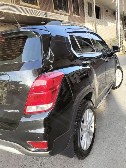 Trekr 1 aftomat qora