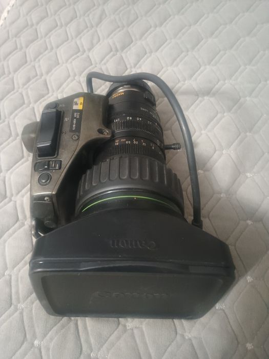 Объектив Canon 19x