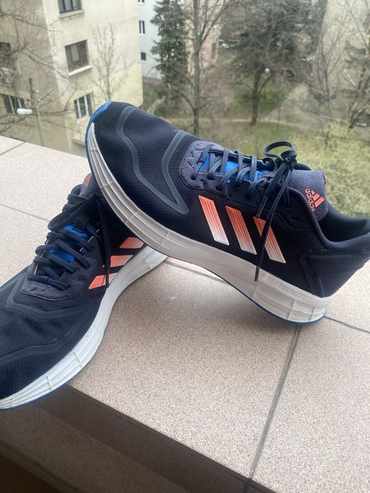 АДИДАС маратонки