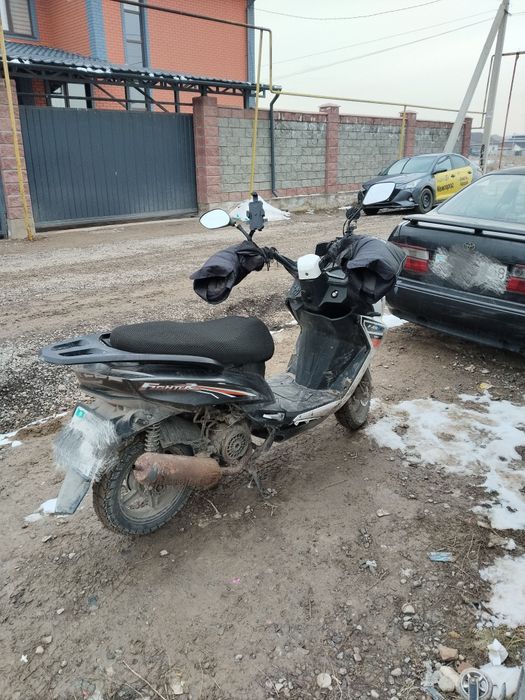 Мопед Liya Макси скутер Лия