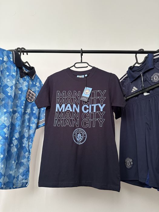 Тениска на Manchester City
