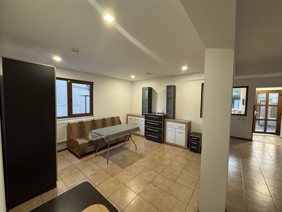 Pensiune 9 camere (22-24persoane) termen lung ideal firme