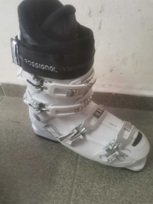 Употребявани ски +обувки на Rossignol за момиче
