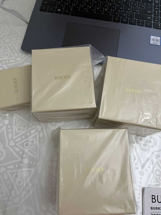 Продам часы BURKER