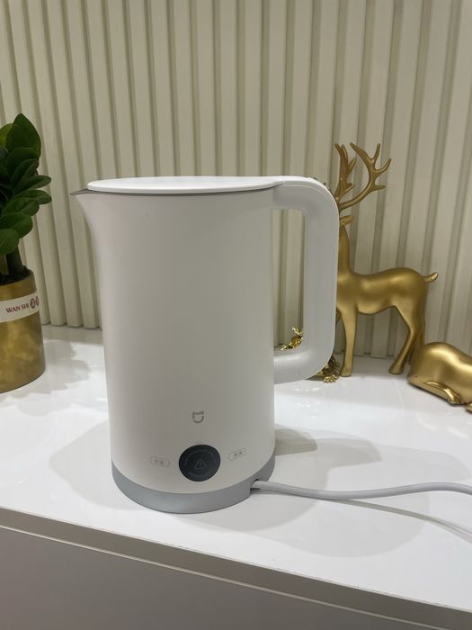 Электричиский чайник Xiaomi