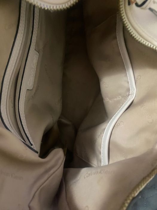 Чанта Calvin Klein естествена кожа