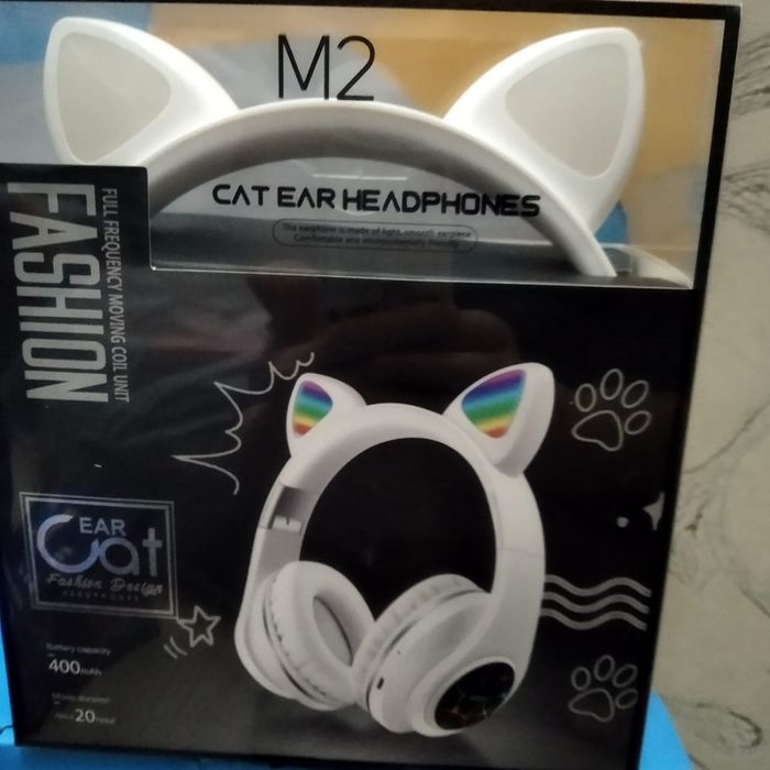 Наушники с ушками хит 2022