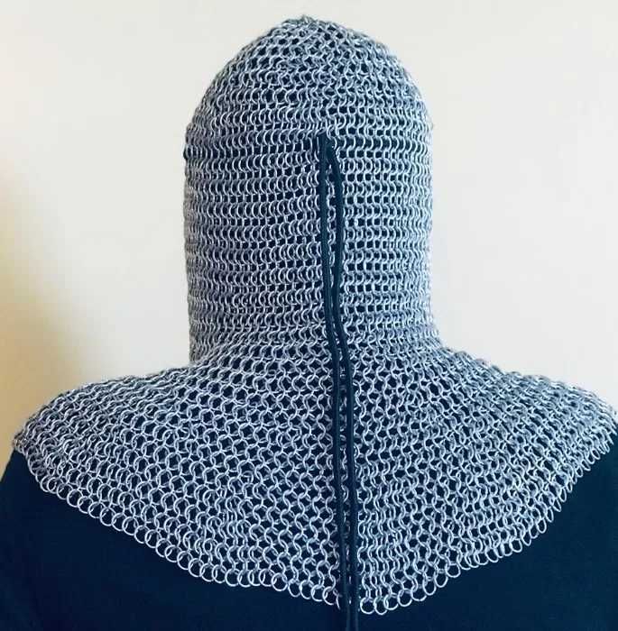 Coif din zale de inspiratie medievala