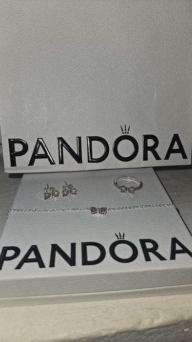 Set Pandora fundita roz
