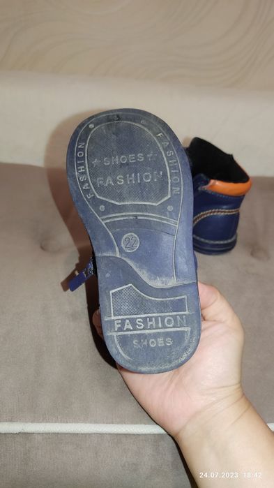 Ботиночки демисезонные р. 23