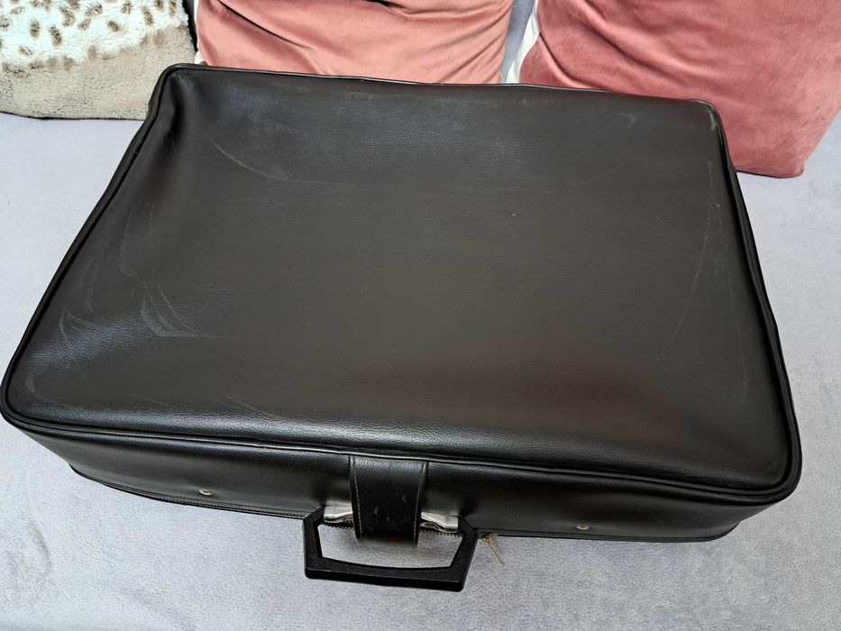 Valiza din piele vintage anii '80